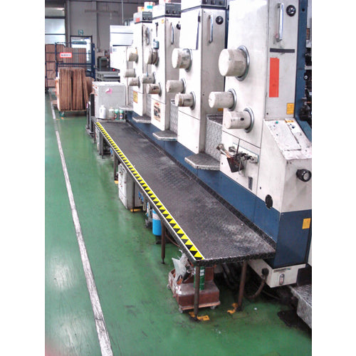 TRUSCO(トラスコ) ギザギザラインテープ 50幅x50m 黄/黒