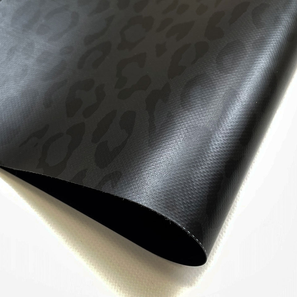 【防炎・デザイン】モノトーンヒョウ柄ターポリン レパード 0.43mm（VB-043NL）