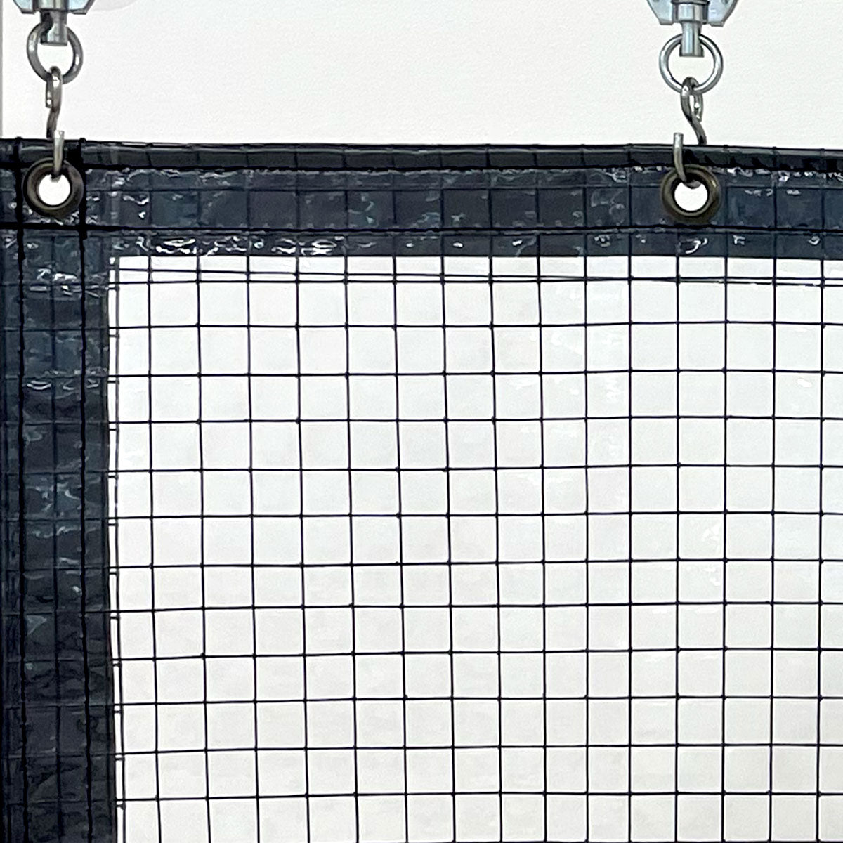 【防炎・帯電防止・薄手・耐寒】黒糸入り透明0.3mm（VP-300MB）